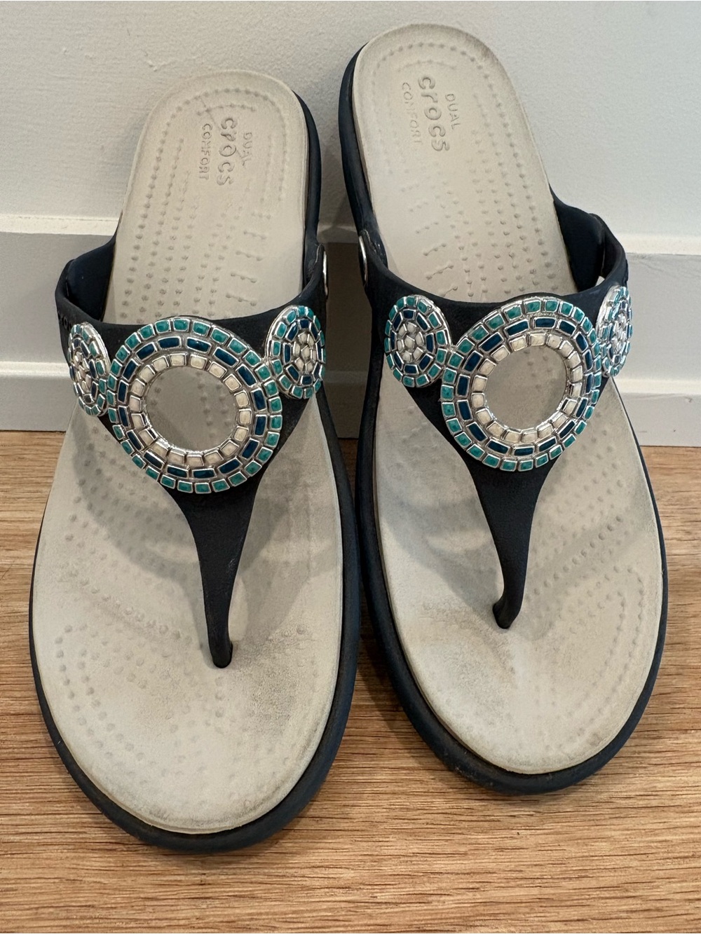 CROCS Sarah Diamante Wedge Flip Sandals Dual Comfort in Navy and Turquoise 8 - Picture 4 of 11